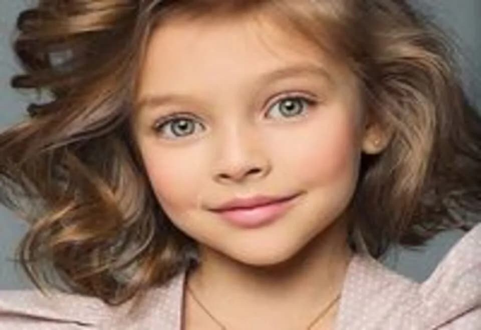 Кастинг в детскую школу моделей!